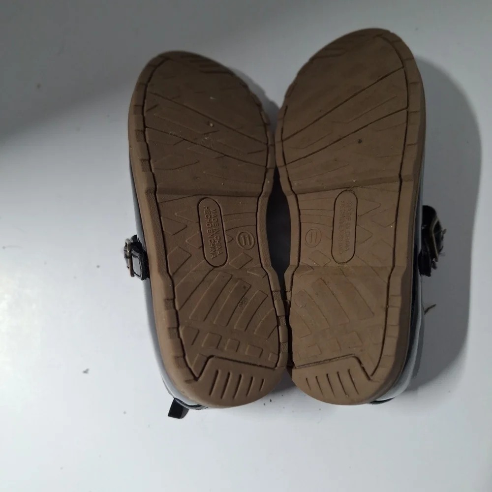 Old Navy Kids Mary Jane Dress Shoes